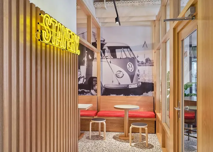 Stayery - Vw Tor 17 Отель Вольфсбург